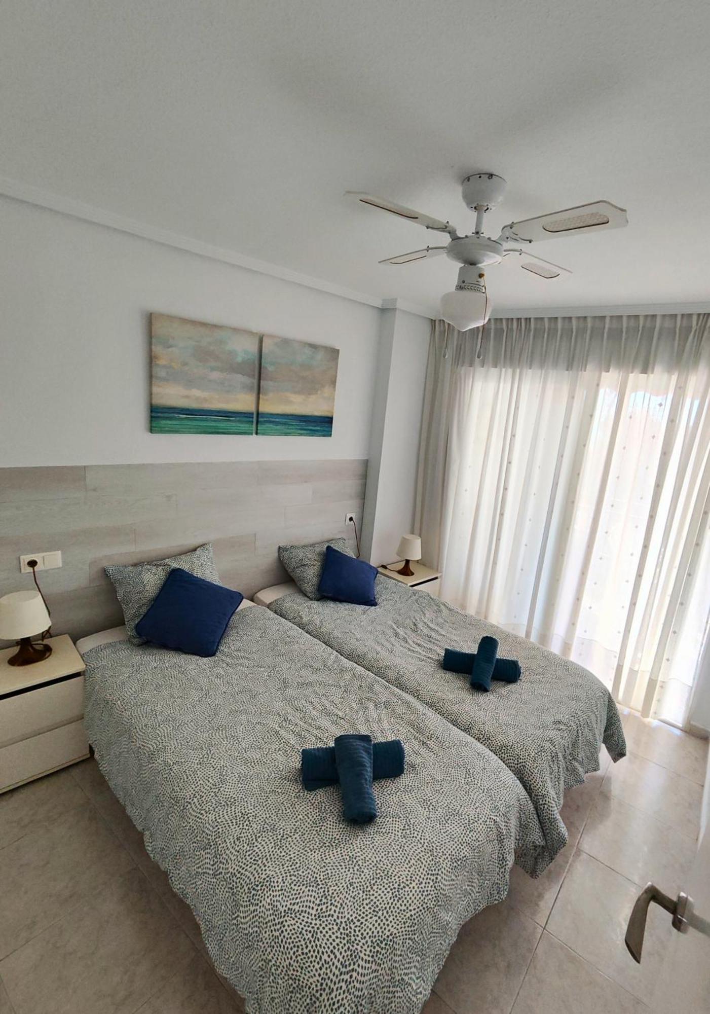 Blue&Grey Oca Holidays Apts Бенидорм Экстерьер фото